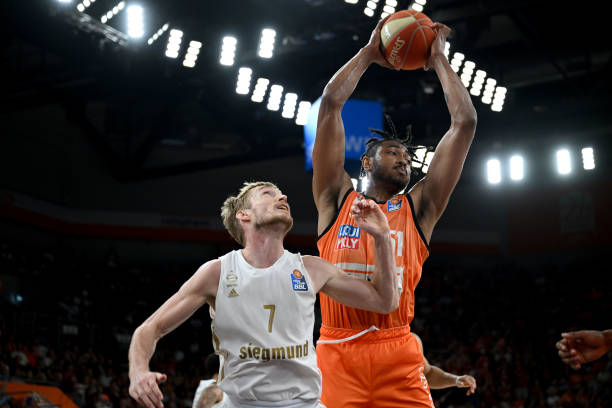 的高压运作 的高压运作