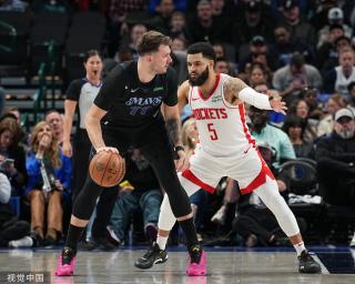 紧密相连的 紧密相连的