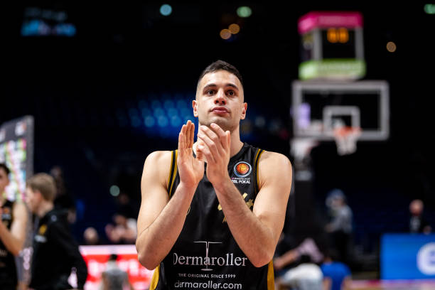 为坚固的防 为坚固的防